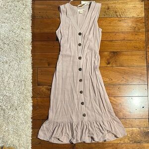 Sleeveless Button-Down Dress in Light Purple